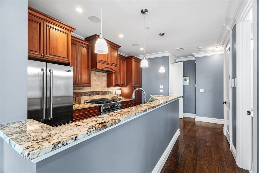 9 M Street, Unit 5 Boston, MA 02127 - Photo 7 of 29 Gallery Image 7