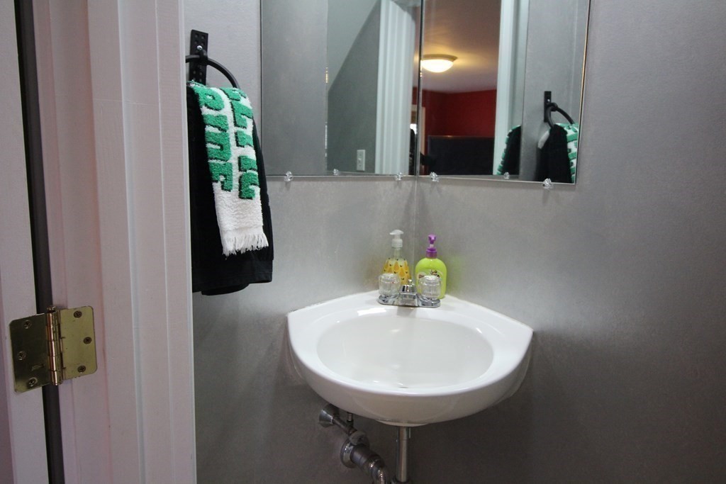 4 Wilson Street, Unit LEFT Billerica, MA 01862 - Photo 10 of 29