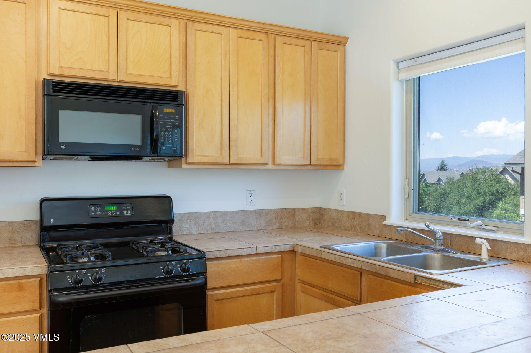 60 Mill Road, Unit H3 Eagle, CO 81631 - Photo 9 of 25 photo_online_006