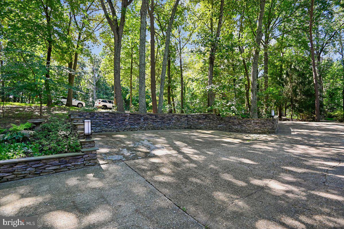 322 Eagle Hill Road Pasadena, MD 21122 - Photo 4 of 70 Extra Parking