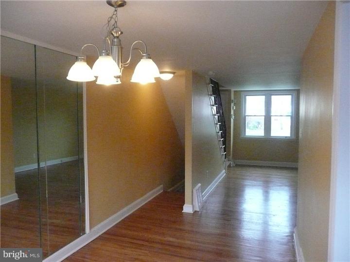7336 Brookhaven Road Philadelphia, PA 19151 - Photo 10 of 21 Dining Room
