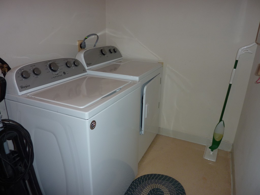 48 Victoria Heights Road, Unit 48 Boston, MA 02136 - Photo 8 of 9