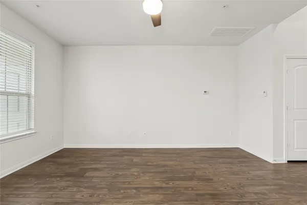 $2,088 | 1200 10th Street, Unit 1003, Pflugerville, TX 78660