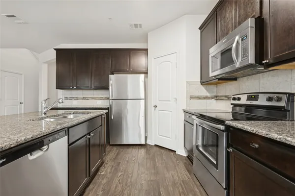 $2,088 | 1200 10th Street, Unit 1003, Pflugerville, TX 78660