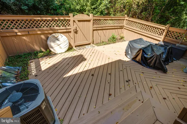 $2,950 | 160 Washington Street, Occoquan, VA 22125