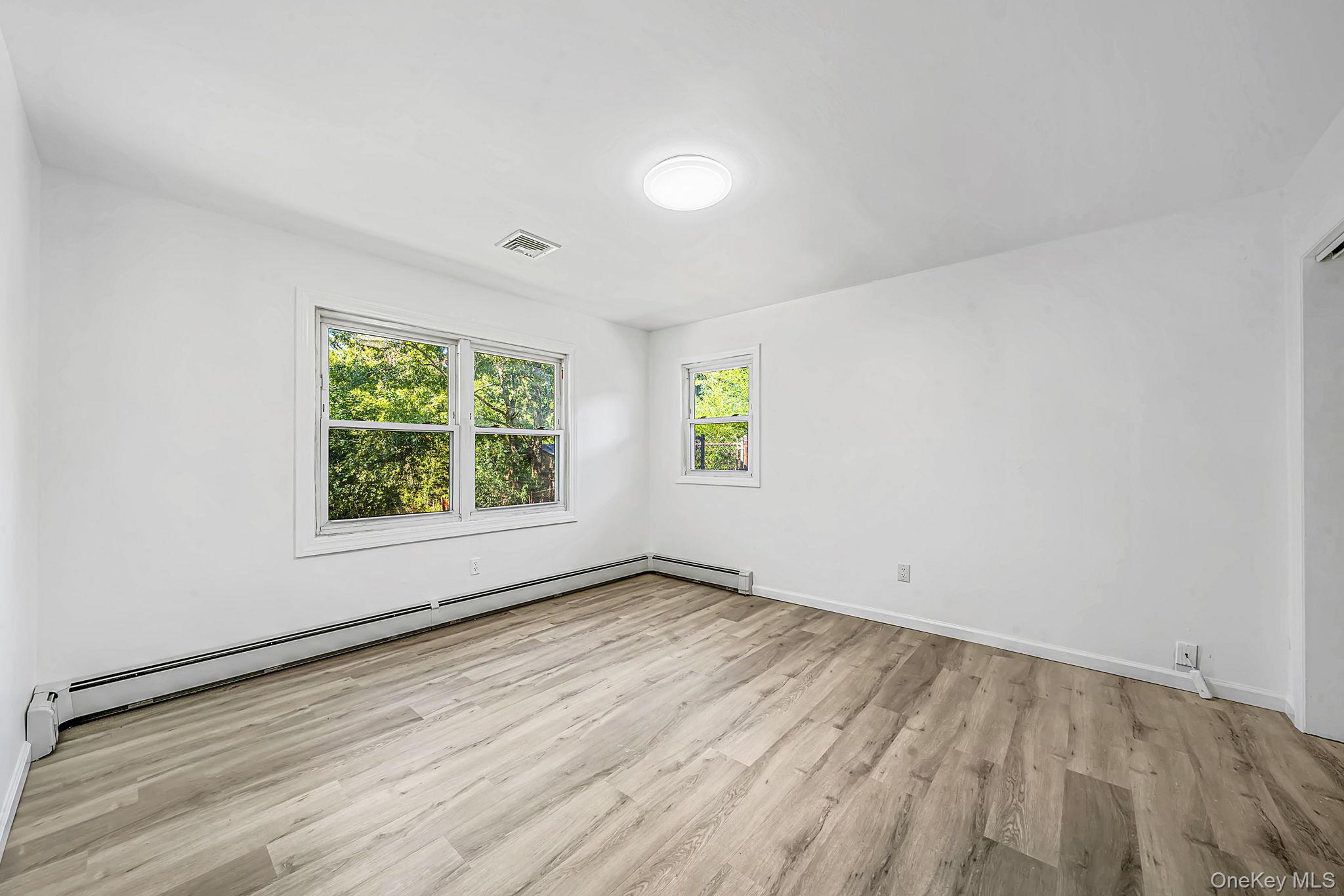 361 Decatur Avenue Shirley, NY 11967 - Photo 16 of 33 Gallery Image 16