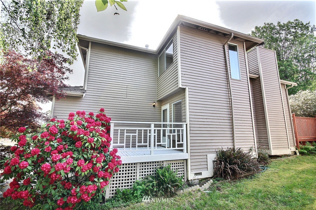 2125 Southeast 8th Drive Renton, WA 98057 - Photo 11 of 21 Gallery Image 11