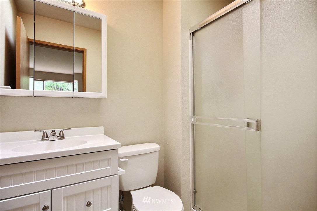 2125 Southeast 8th Drive Renton, WA 98057 - Photo 17 of 21 Gallery Image 17