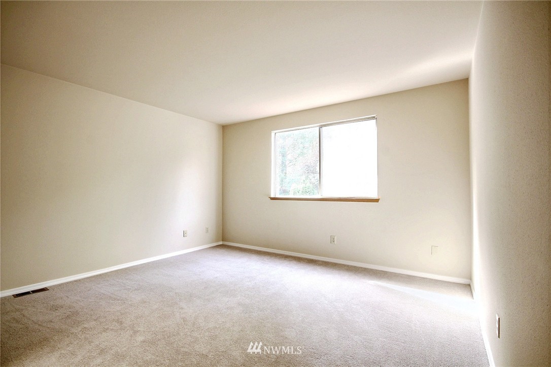 2125 Southeast 8th Drive Renton, WA 98057 - Photo 18 of 21 Gallery Image 18