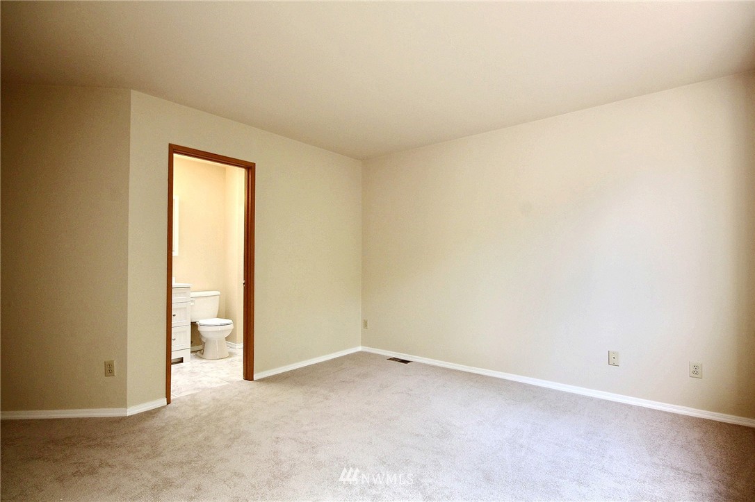 2125 Southeast 8th Drive Renton, WA 98057 - Photo 19 of 21 Gallery Image 19
