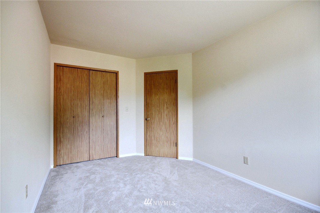 2125 Southeast 8th Drive Renton, WA 98057 - Photo 7 of 21 Gallery Image 7