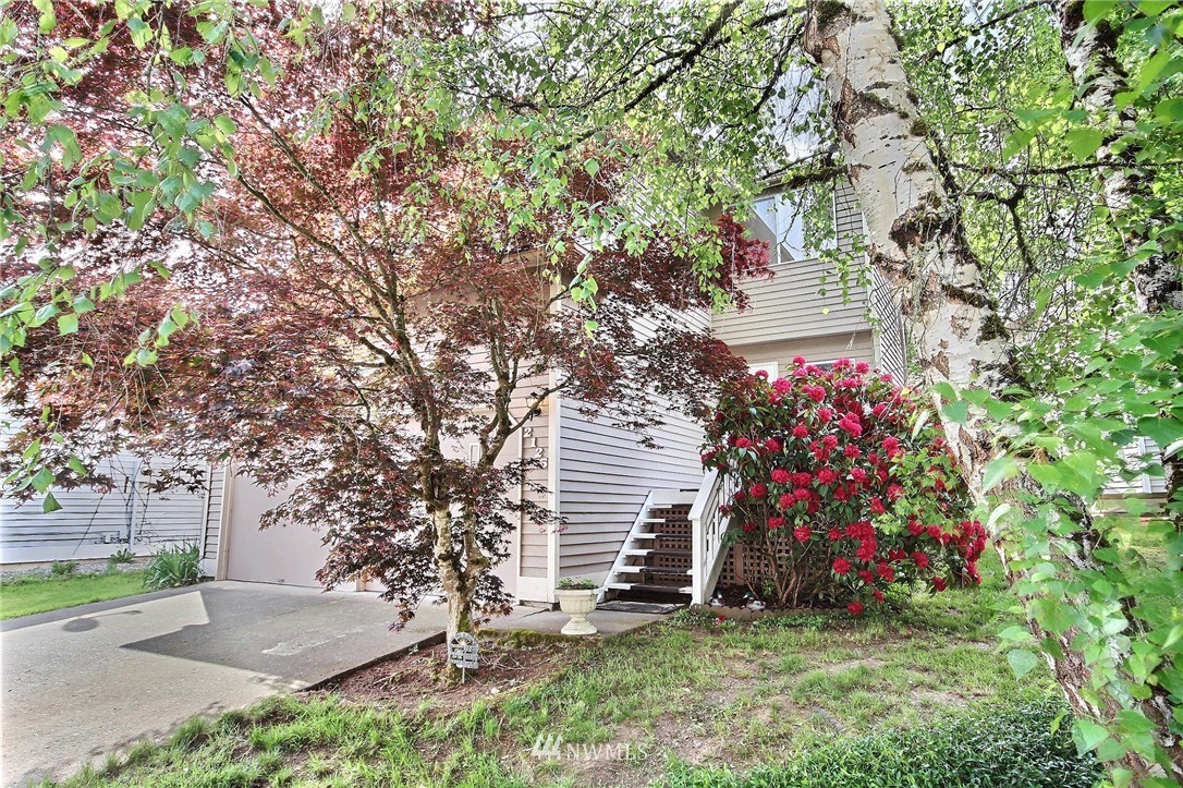 2125 Southeast 8th Drive Renton, WA 98057 - Photo 10 of 21 Gallery Image 10