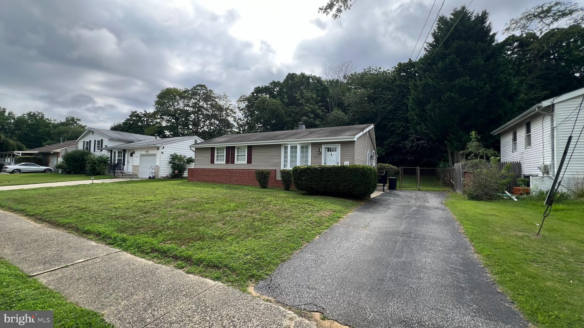 227 Somerset Road Deptford, NJ 08096 - Photo 1 of 31