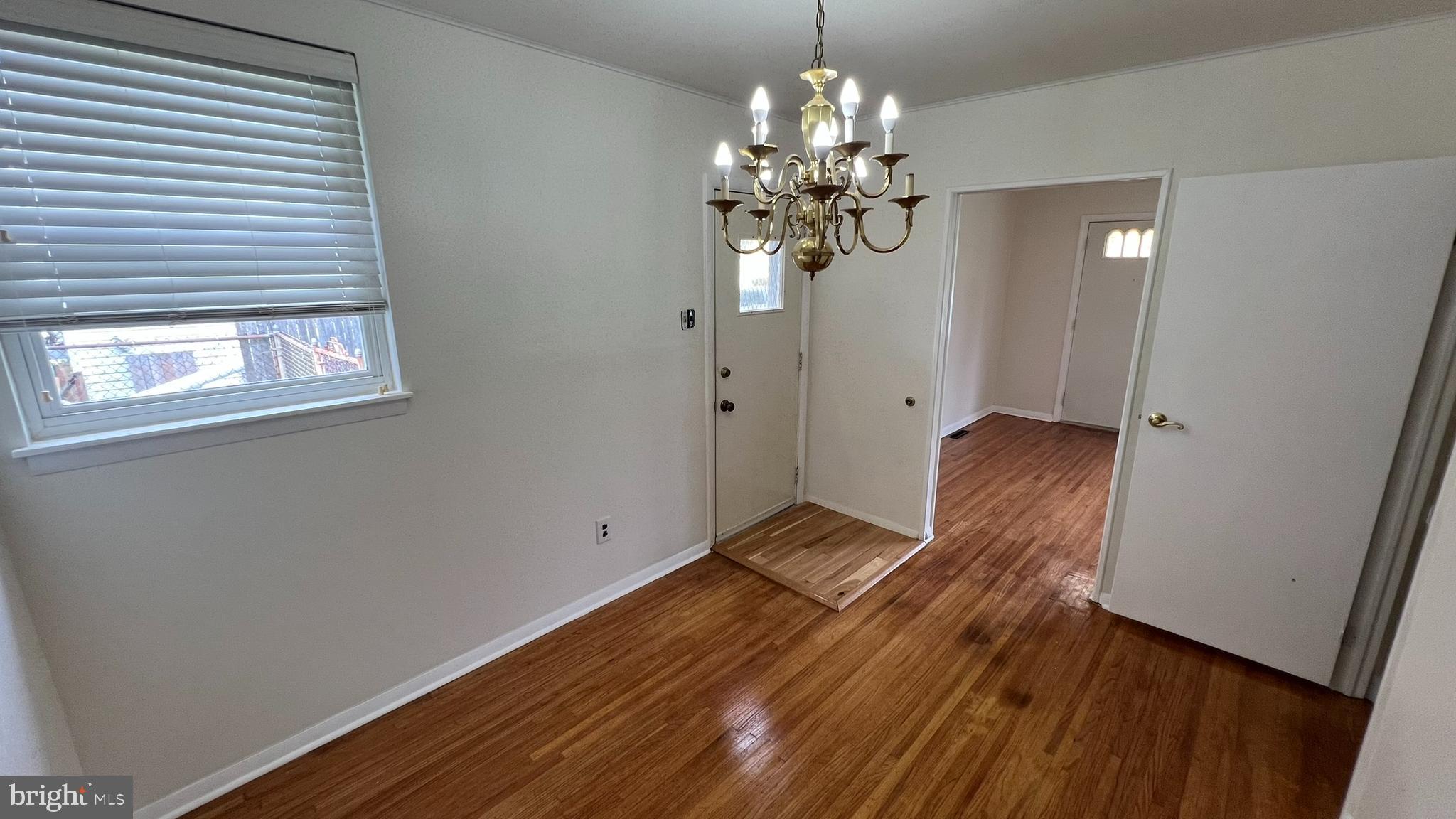 227 Somerset Road Deptford, NJ 08096 - Photo 12 of 31
