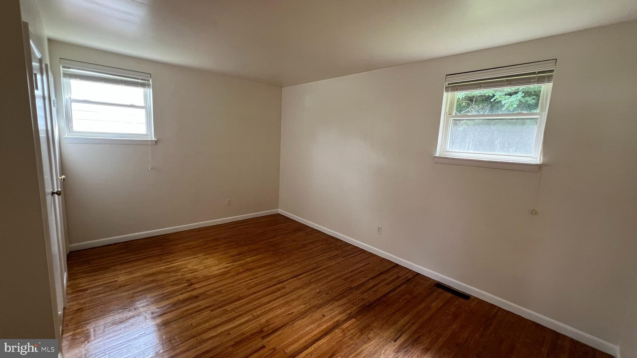 227 Somerset Road Deptford, NJ 08096 - Photo 13 of 31