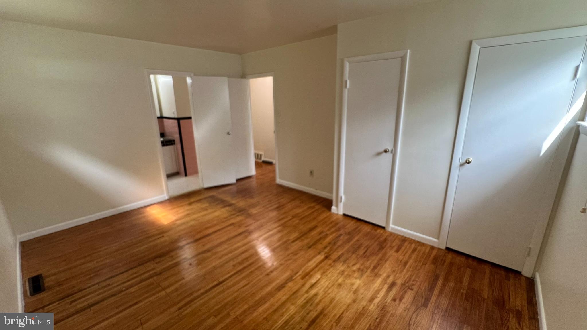 227 Somerset Road Deptford, NJ 08096 - Photo 15 of 31