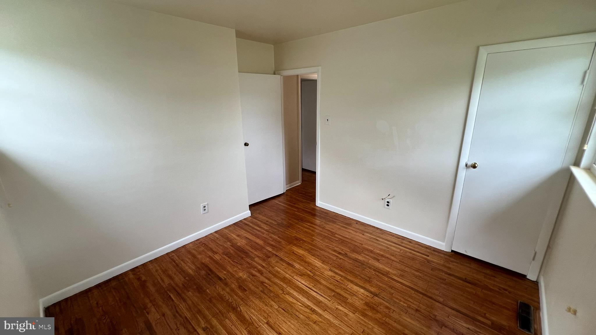 227 Somerset Road Deptford, NJ 08096 - Photo 19 of 31