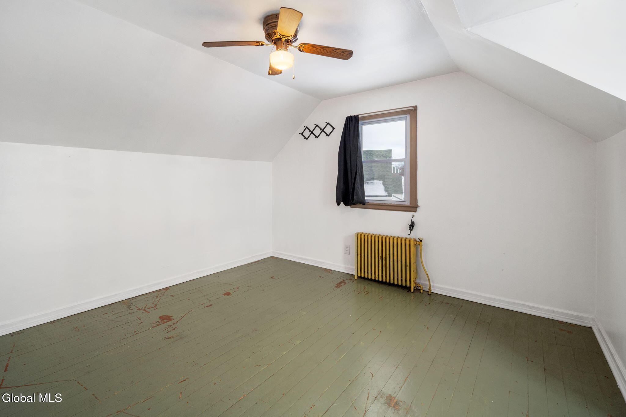 4 Woodrow Road Amsterdam, NY 12010 - Photo 27 of 55 21-4WoodrowRd_21