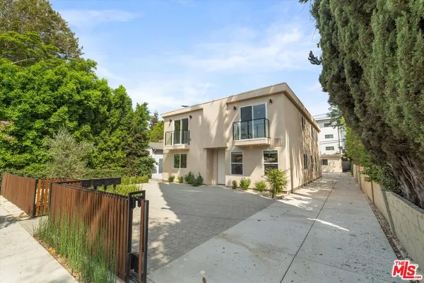 $3,200 | 11023 1/2 Blix Street, North Hollywood, CA 91602