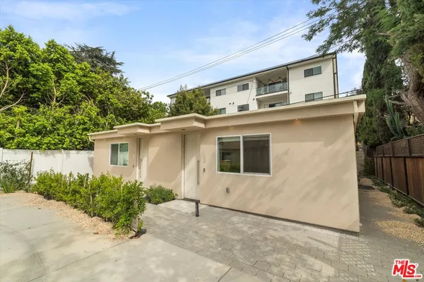 $3,200 | 11023 1/2 Blix Street, North Hollywood, CA 91602