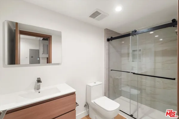 $3,200 | 11023 1/2 Blix Street, North Hollywood, CA 91602