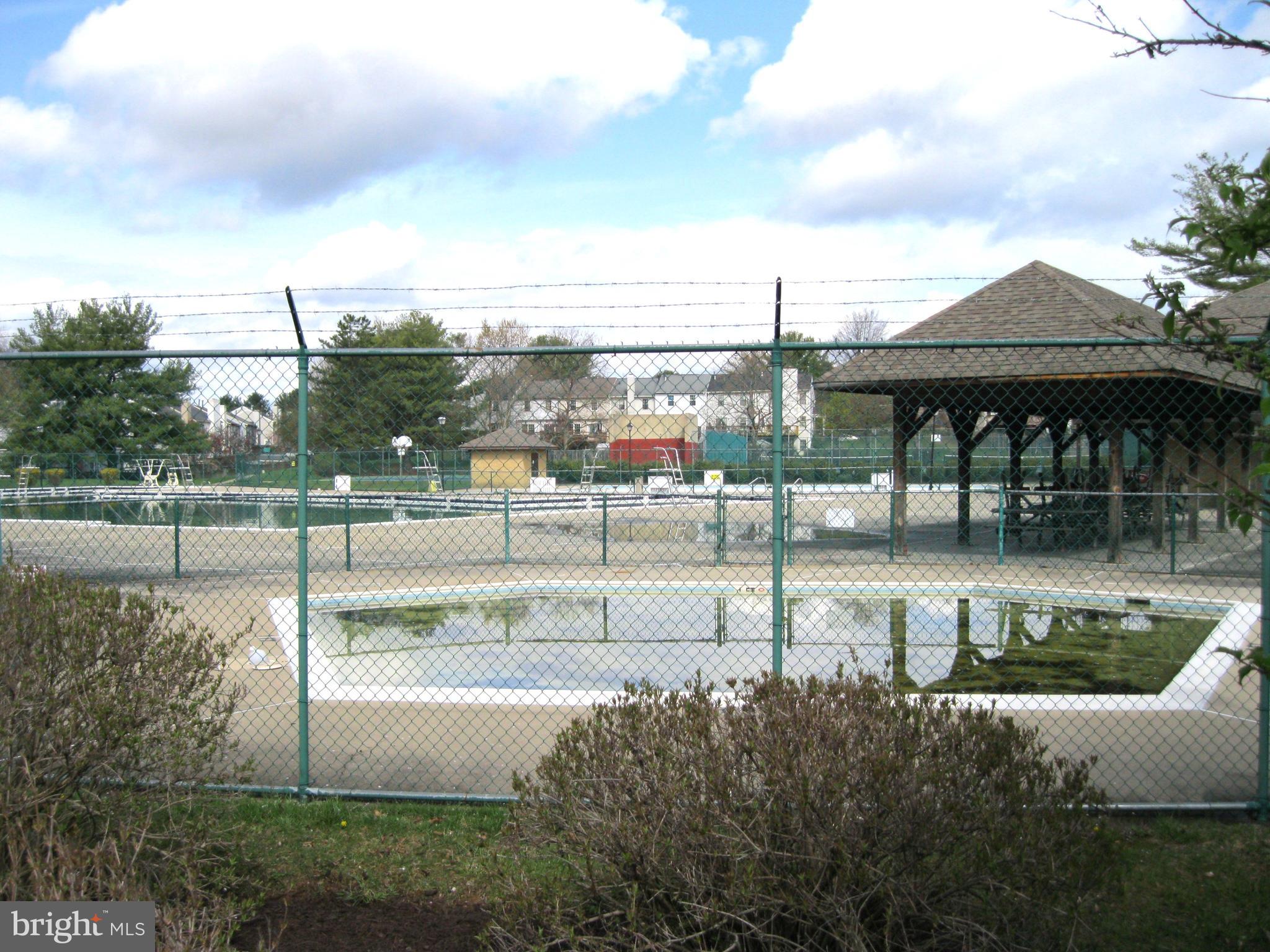 18308 Streamside Drive, Unit 102 Gaithersburg, MD 20879 - Photo 24 of 26 Swimming Pool