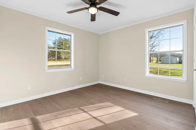 $279,000 | 135 Cedar Point Lane, South Pittsburg, TN 37380