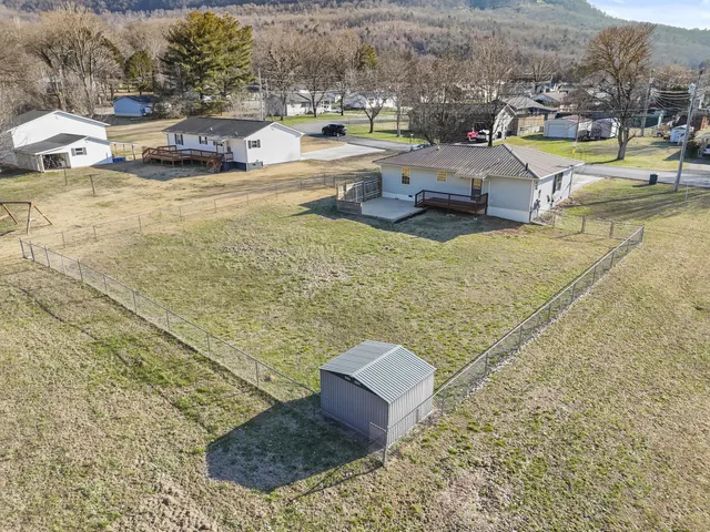 $279,000 | 135 Cedar Point Lane, South Pittsburg, TN 37380