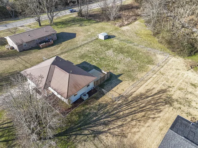 $279,000 | 135 Cedar Point Lane, South Pittsburg, TN 37380