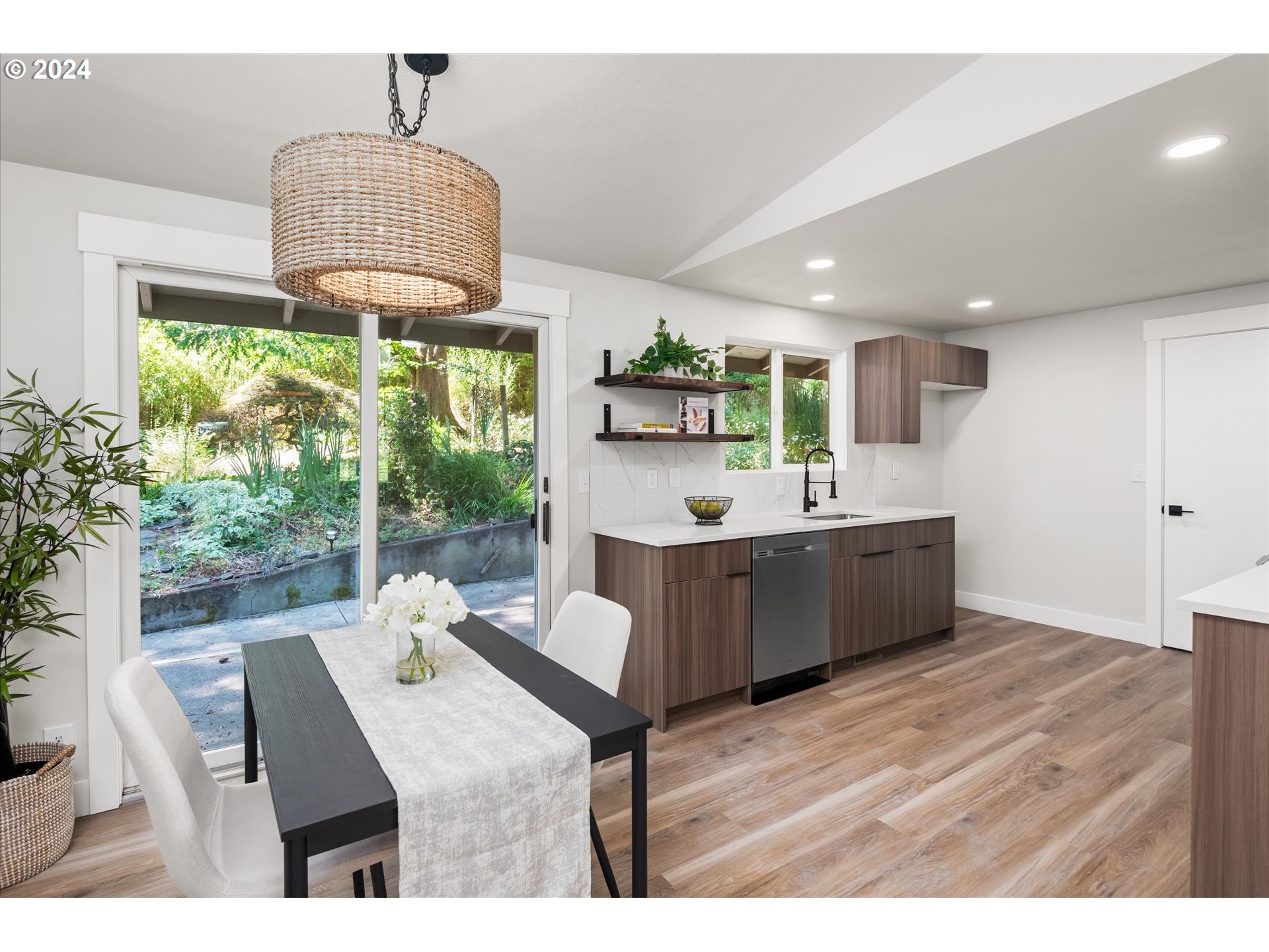 70 Coachman Drive Eugene, OR 97405 - Photo 9 of 43 a living room with furniture and a large window