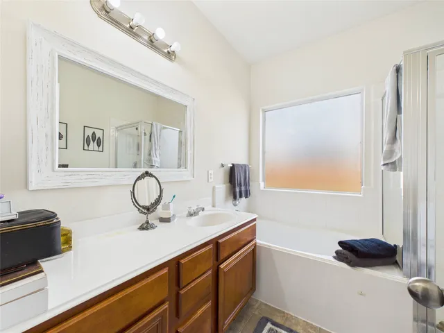 $299,900 | 6009 Village Grove Drive, Pearland, TX 77581