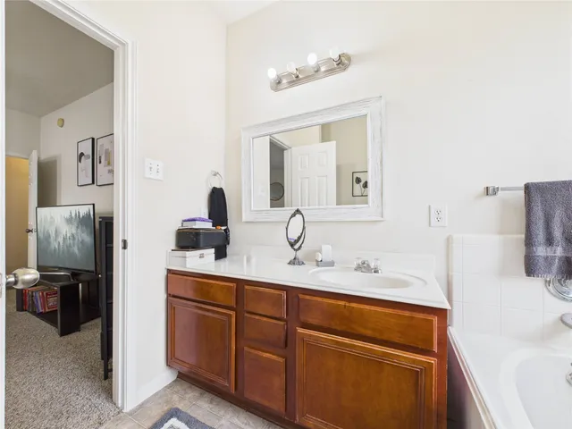 $299,900 | 6009 Village Grove Drive, Pearland, TX 77581