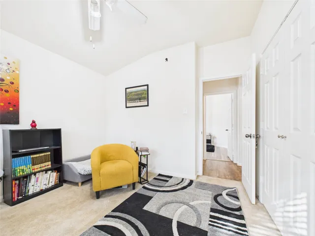 $299,900 | 6009 Village Grove Drive, Pearland, TX 77581