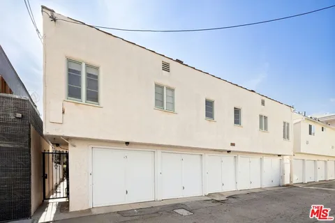 $4,395,000 | 827 12th Street, Santa Monica, CA 90403