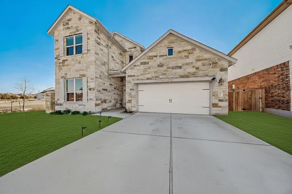 $3,200 | 2121 Lolo Lane, Leander, TX 78641