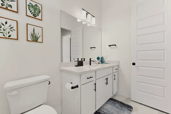 $3,200 | 2121 Lolo Lane, Leander, TX 78641