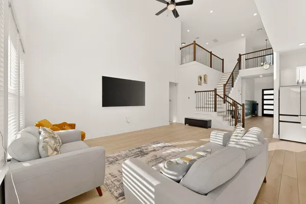 $3,200 | 2121 Lolo Lane, Leander, TX 78641