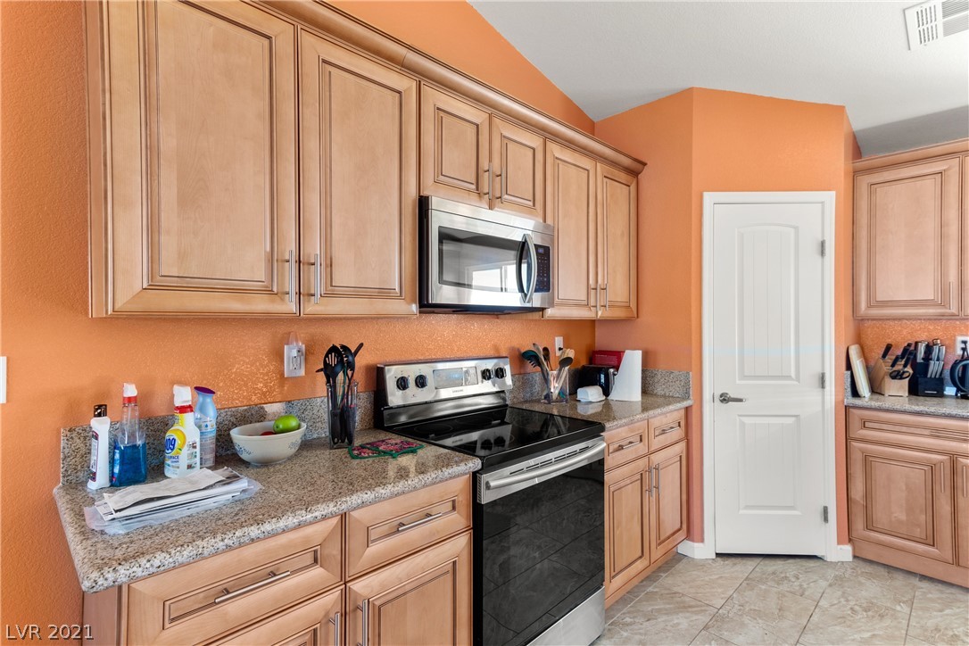 3709 North Mayfield Ranch Road Pahrump, NV 89060 - Photo 12 of 31 Gallery Image 12