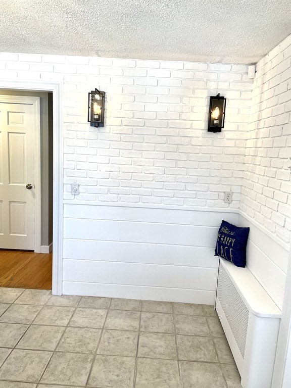 29 St James Road Shrewsbury, MA 01545 - Photo 14 of 34 Gallery Image 14