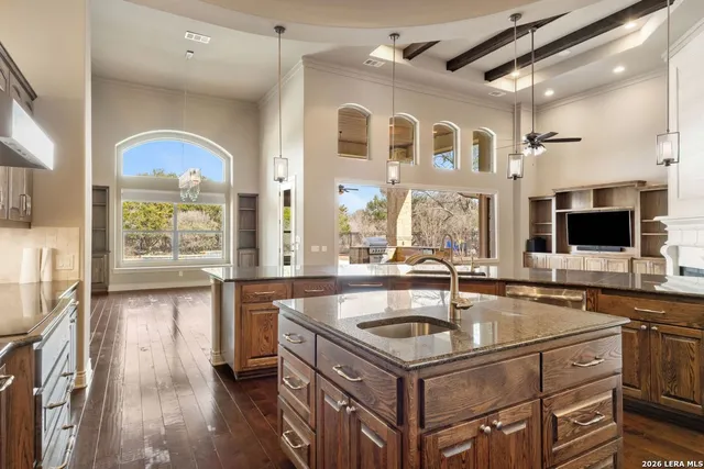 $1,296,000 | 432 Redland Drive, Spring Branch, TX 78070