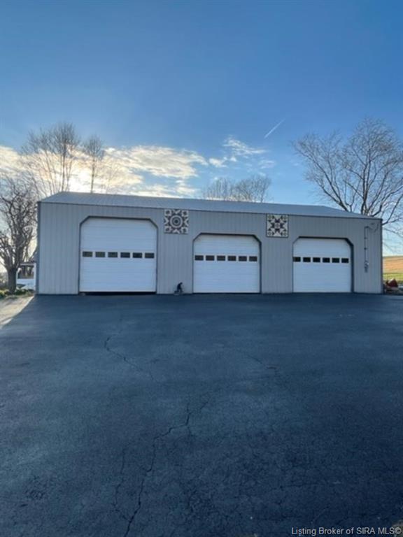 4114 East Shorts Corner Road Pekin, IN 47165 - Photo 5 of 20 Gallery Image 5