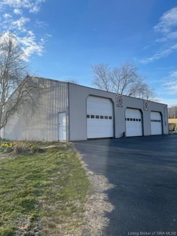 4114 East Shorts Corner Road Pekin, IN 47165 - Photo 6 of 20 Gallery Image 6