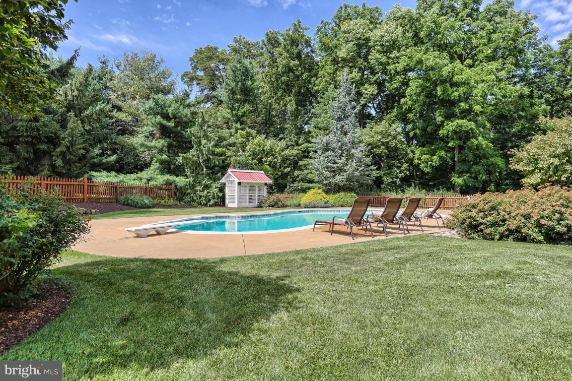 2543 Shenck Road Manheim, PA 17545 - Photo 3 of 45