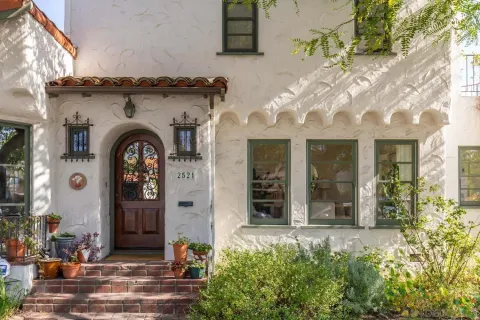 $1,350,000 | 2521 Collier Avenue, San Diego, CA 92116