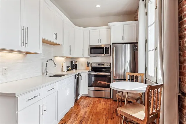 $449,500 | 427 Esplanade Avenue, Unit 201, New Orleans, LA 70116