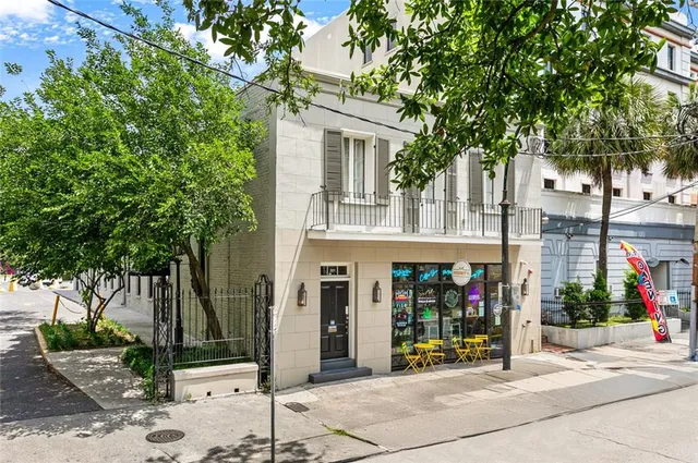 $449,500 | 427 Esplanade Avenue, Unit 201, New Orleans, LA 70116