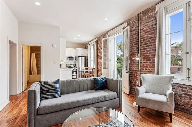 $449,500 | 427 Esplanade Avenue, Unit 201, New Orleans, LA 70116