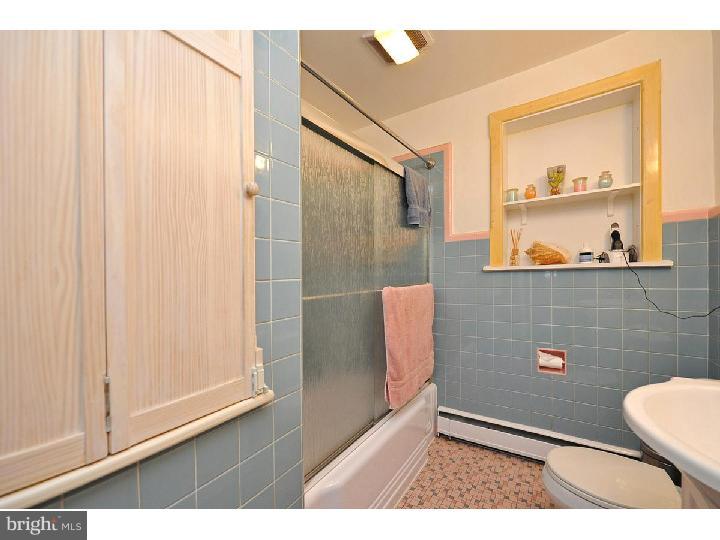 528 Doylestown Road Lansdale, PA 19446 - Photo 14 of 25 Bathroom