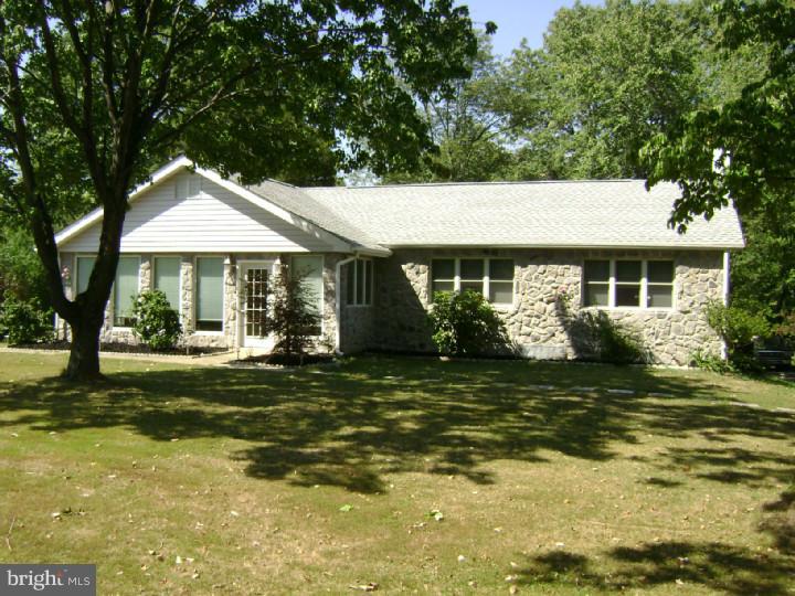 528 Doylestown Road Lansdale, PA 19446 - Photo 25 of 25 Exterior Front