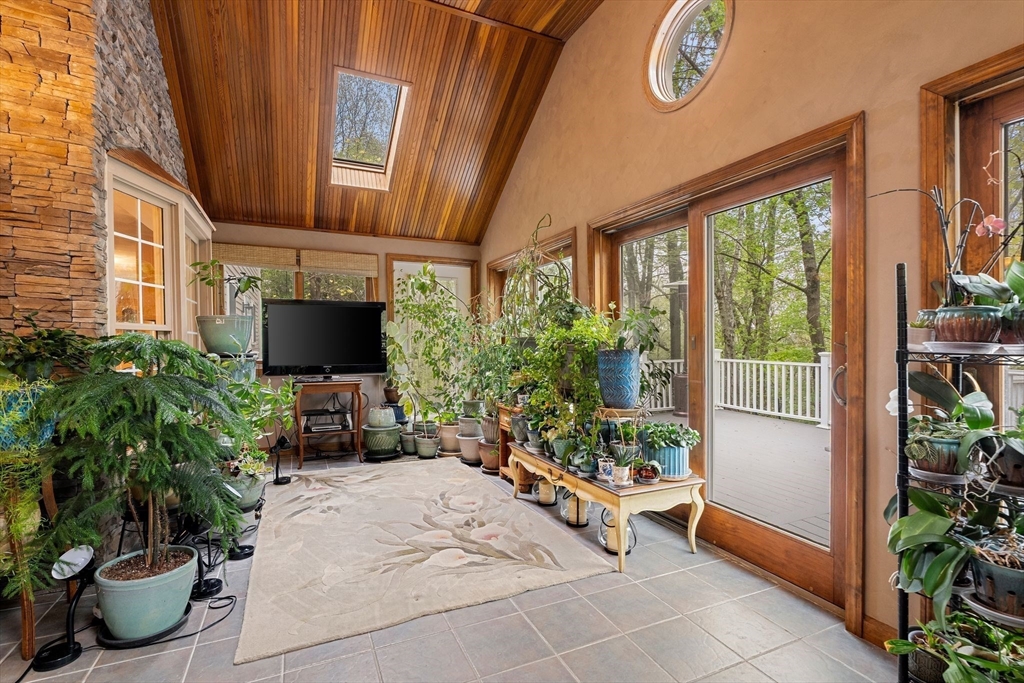 18 West Parish Ridge Road Haverhill, MA 01832 - Photo 21 of 41 Gallery Image 21